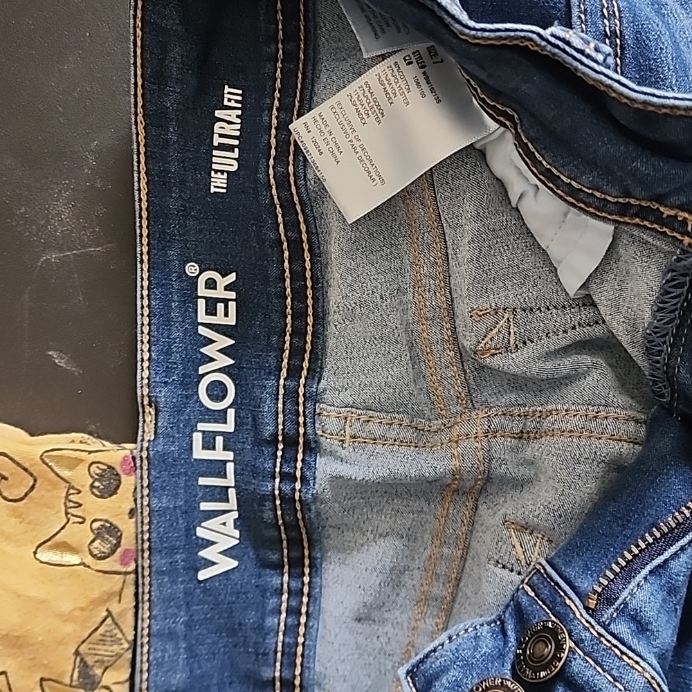 Wallflower Jeans